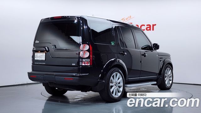 Land Rover Discovery 4 3.0 SDV6 SE 2015 — фото 2