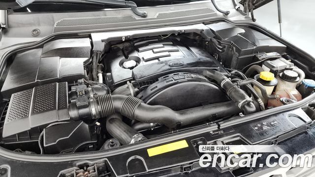 Land Rover Discovery 4 3.0 SDV6 SE 2015 — фото 6
