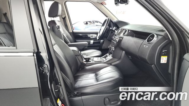 Land Rover Discovery 4 3.0 SDV6 SE 2015 — фото 11