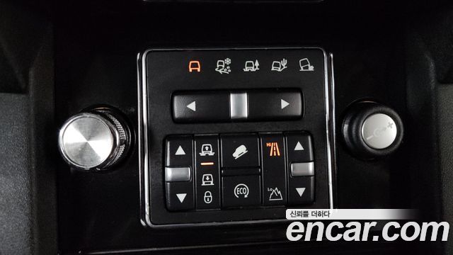 Land Rover Discovery 4 3.0 SDV6 SE 2015 — фото 13