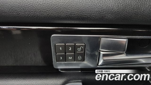 Land Rover Discovery 4 3.0 SDV6 SE 2015 — фото 20