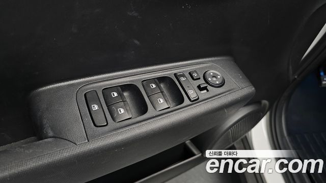 Hyundai Casper The Essential Light 2024 — фото 18