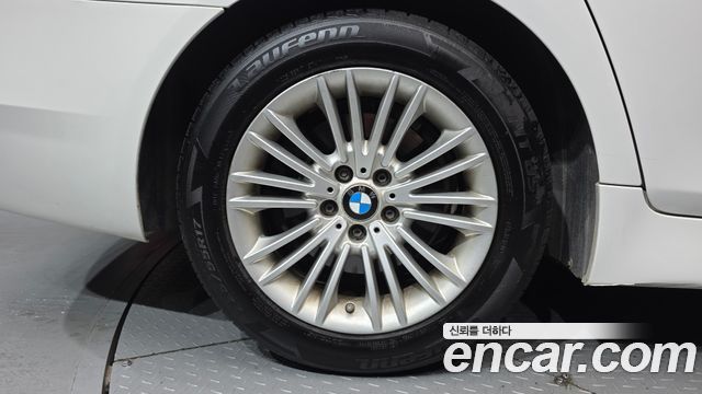 BMW 5 Series (F10) 520d 2015 — фото 5