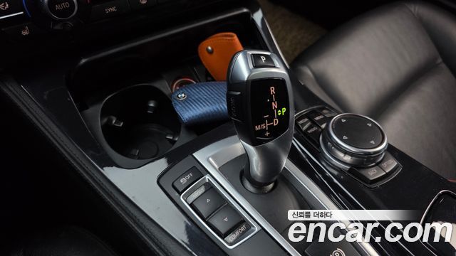 BMW 5 Series (F10) 520d 2015 — фото 9