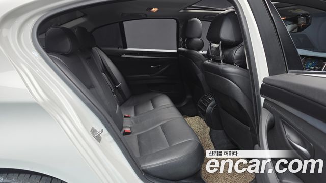 BMW 5 Series (F10) 520d 2015 — фото 12