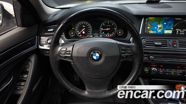 BMW 5 Series (F10) 520d 2015 — фото 13