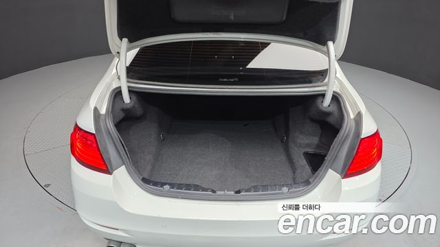 BMW 5 Series (F10) 520d 2015 — фото 20