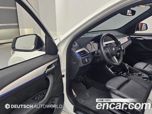 BMW X1 (F48) xDrive 20i M Sport 2020 — фото 9