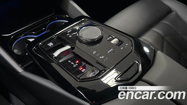 BMW 5 Series (G60) 520i Special Edition 2025 — фото 9
