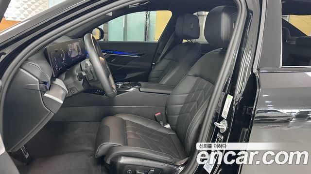BMW 5 Series (G60) 520i Special Edition 2025 — фото 10