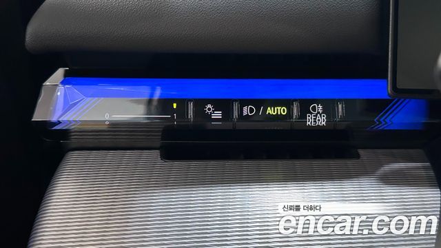 BMW 5 Series (G60) 520i Special Edition 2025 — фото 20