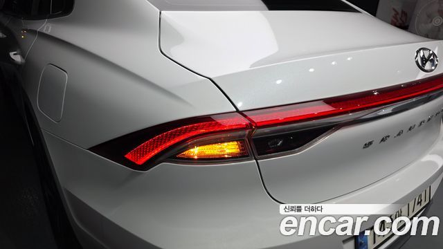 Hyundai Grandeur Hybrid (IG) Le Blanc 2023 — фото 23