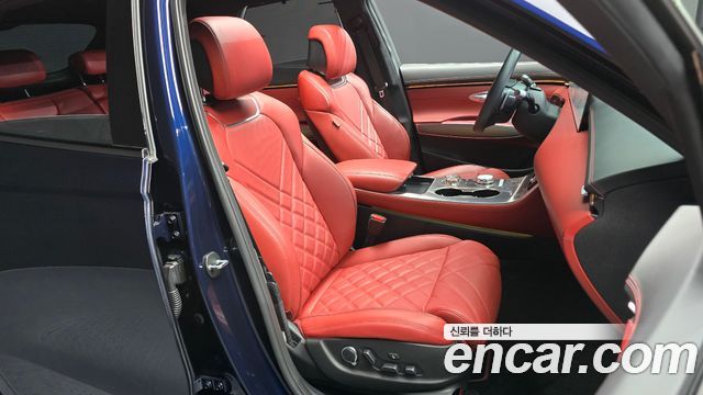 Genesis GV70 3.5T Gasoline AWD 2025 — фото 16