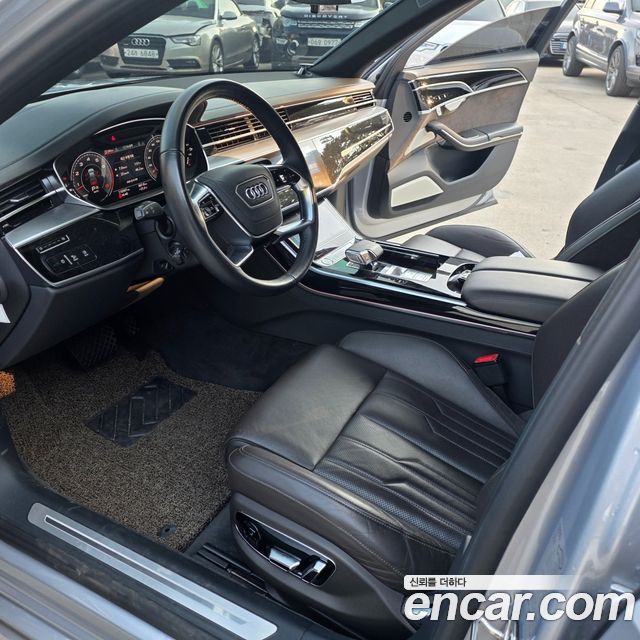 Audi A8 (D5) 55 TFSI Quattro LWB 2020 — фото 9