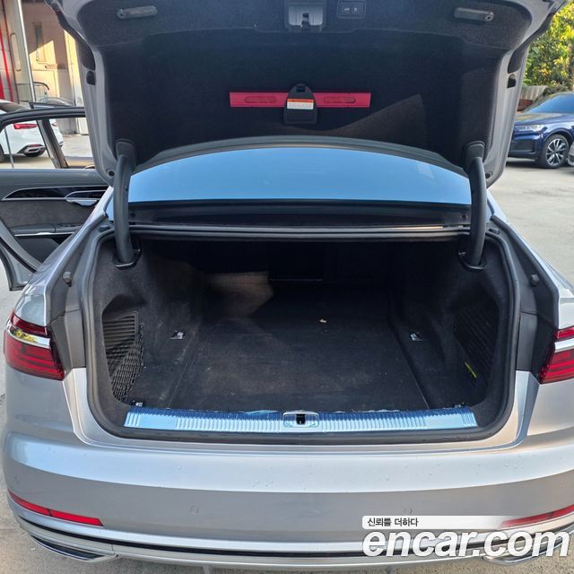 Audi A8 (D5) 55 TFSI Quattro LWB 2020 — фото 20