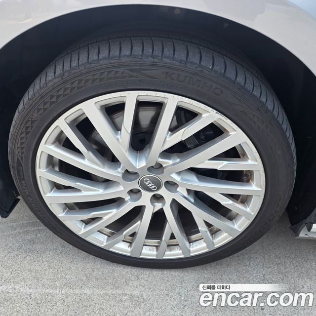 Audi A8 (D5) 55 TFSI Quattro LWB 2020 — фото 23