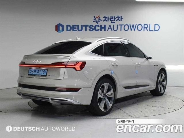 Audi e-tron 55 Quattro Sportback 2022 — фото 2