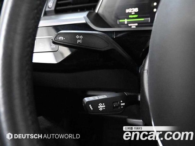 Audi e-tron 55 Quattro Sportback 2022 — фото 22