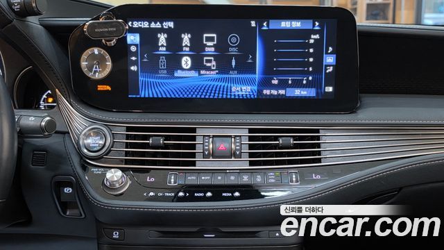 Lexus LS500 (V) 3.5 Luxury AWD 2022 — фото 19