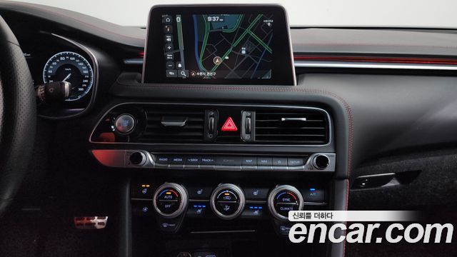 Genesis G70 3.3T Sport AWD Prestige 2019 — фото 13