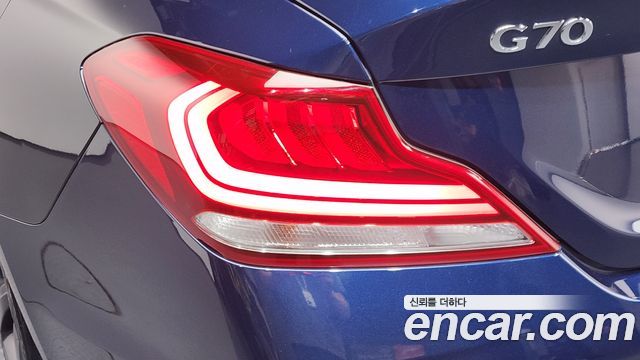 Genesis G70 3.3T Sport AWD Prestige 2019 — фото 23