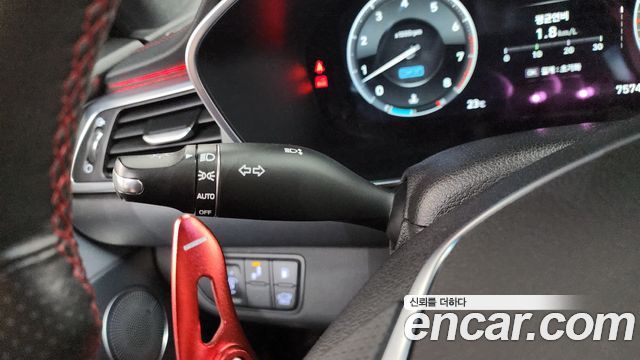 Genesis G70 3.3T Sport AWD Prestige 2019 — фото 29