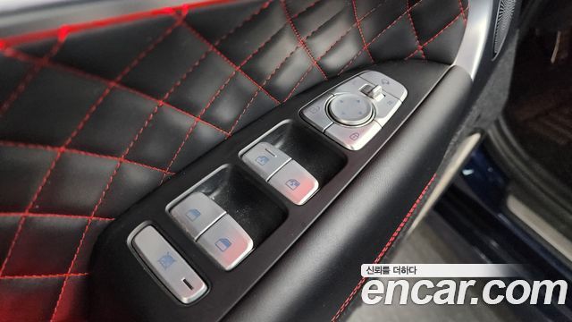 Genesis G70 3.3T Sport AWD Prestige 2019 — фото 34