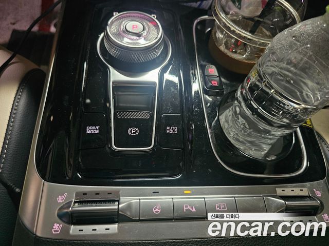 Kia Carnival (IV) Gasoline 7-seater Limousine(Special vehicle) 2023 — фото 24