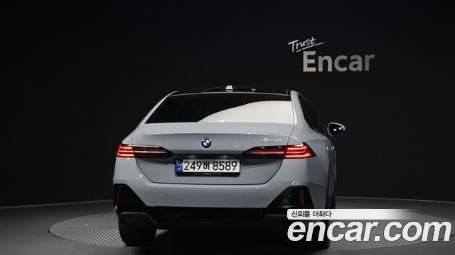 BMW 5 Series (G60) 523d M Sport 2024 — фото 4