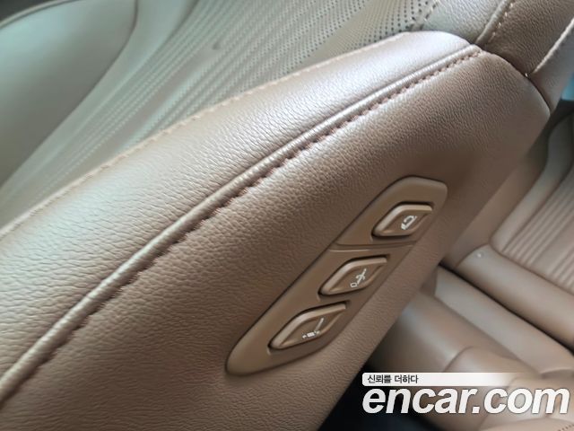 Hyundai Grandeur (GN7) 2,5 Gasoline 2WD Exclusive 2024 — фото 19