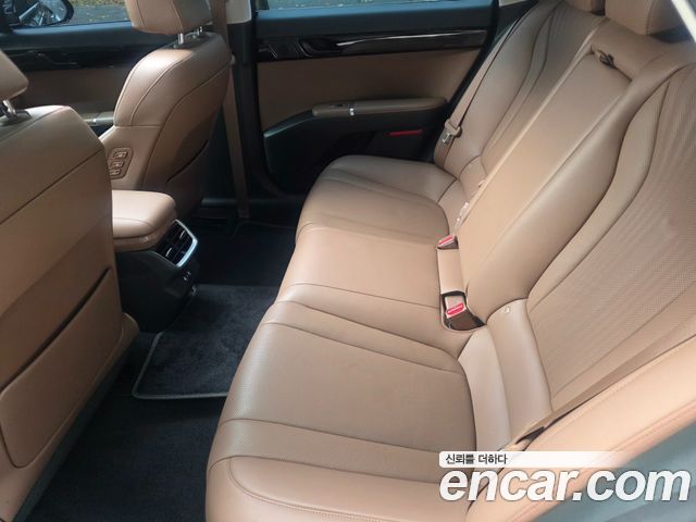 Hyundai Grandeur (GN7) 2,5 Gasoline 2WD Exclusive 2024 — фото 22
