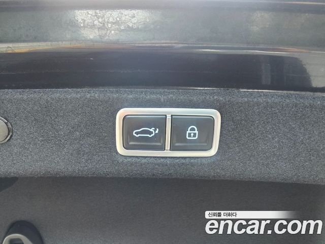 Hyundai Grandeur (GN7) 2,5 Gasoline 2WD Exclusive 2024 — фото 23