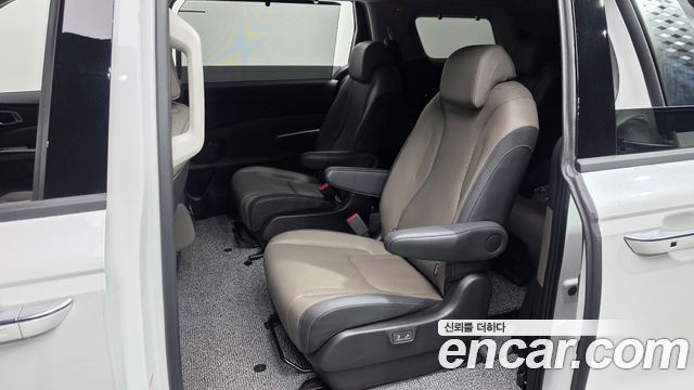 Kia Carnival (IV) Gasoline 9-Seater Noblesse 2026 — фото 32
