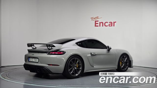 Porsche 718 Cayman 4.0 GT4 2023 — фото 2