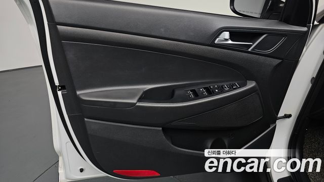 Hyundai Tucson Gasoline 1.6 turbo 2WD Modern 2020 — фото 24