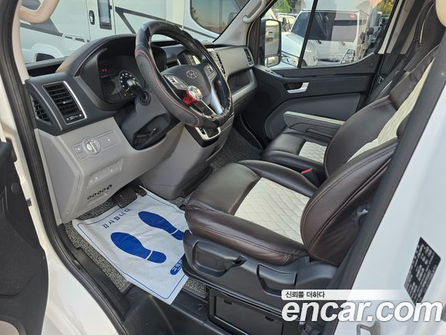 Hyundai Solati 15-seater Luxury 2021 — фото 5