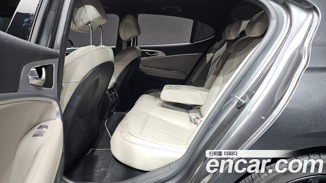 Genesis G70 Gasoline 2.0T 2WD 2021 — фото 12