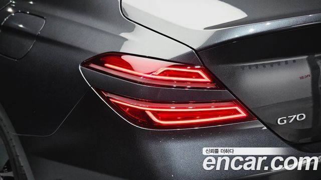 Genesis G70 Gasoline 2.0T 2WD 2021 — фото 23