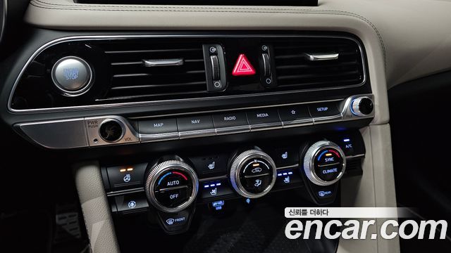 Genesis G70 Gasoline 2.0T 2WD 2021 — фото 34
