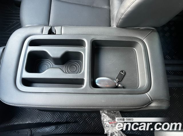 Hyundai Staria Tourer 11-Seater Modern 2025 — фото 16