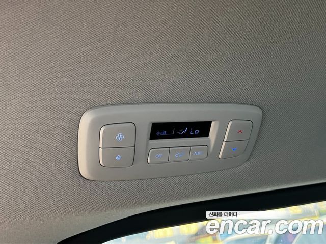 Hyundai Staria Tourer 11-Seater Modern 2025 — фото 18