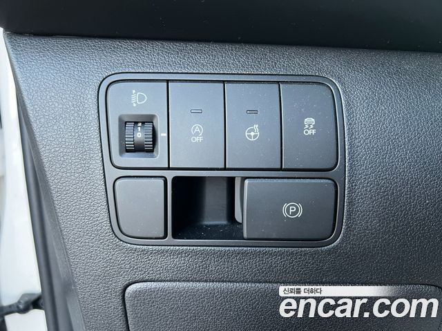 Hyundai Staria Tourer 11-Seater Modern 2025 — фото 19
