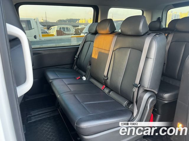 Hyundai Staria Tourer 11-Seater Modern 2025 — фото 20