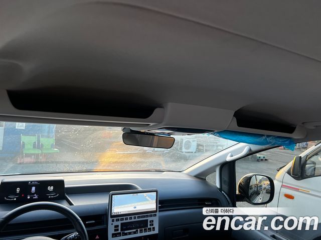 Hyundai Staria Tourer 11-Seater Modern 2025 — фото 21
