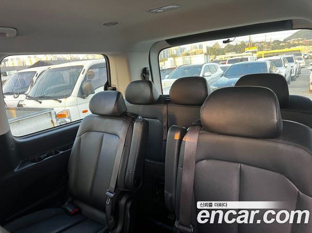 Hyundai Staria Tourer 11-Seater Modern 2025 — фото 22