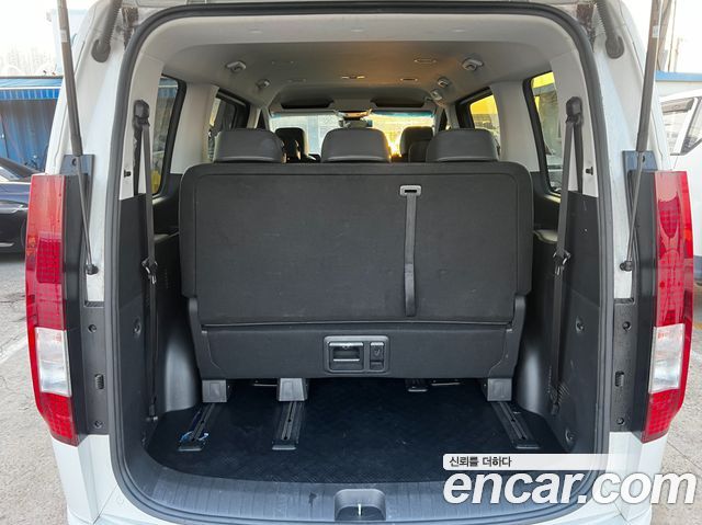 Hyundai Staria Tourer 11-Seater Modern 2025 — фото 23