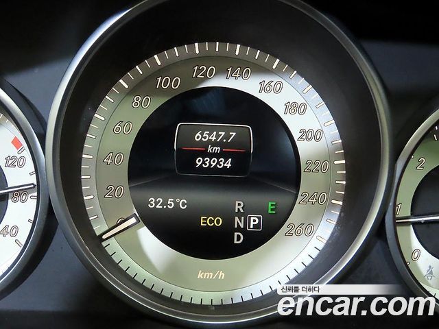 Mercedes-Benz E-Class (W212) E220 Bluetec Avantgarde 2015 — фото 9