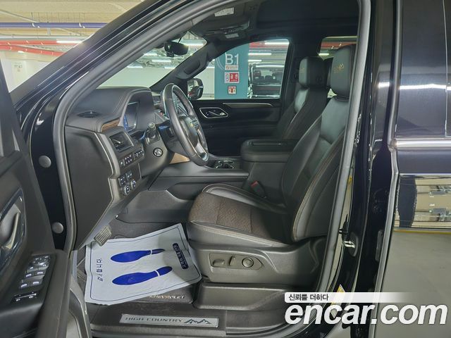 Chevrolet Tahoe 6.2 High Country 4WD 2023 — фото 9