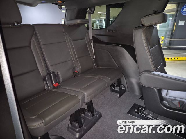 Chevrolet Tahoe 6.2 High Country 4WD 2023 — фото 15