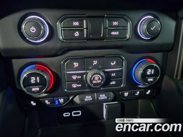 Chevrolet Tahoe 6.2 High Country 4WD 2023 — фото 20